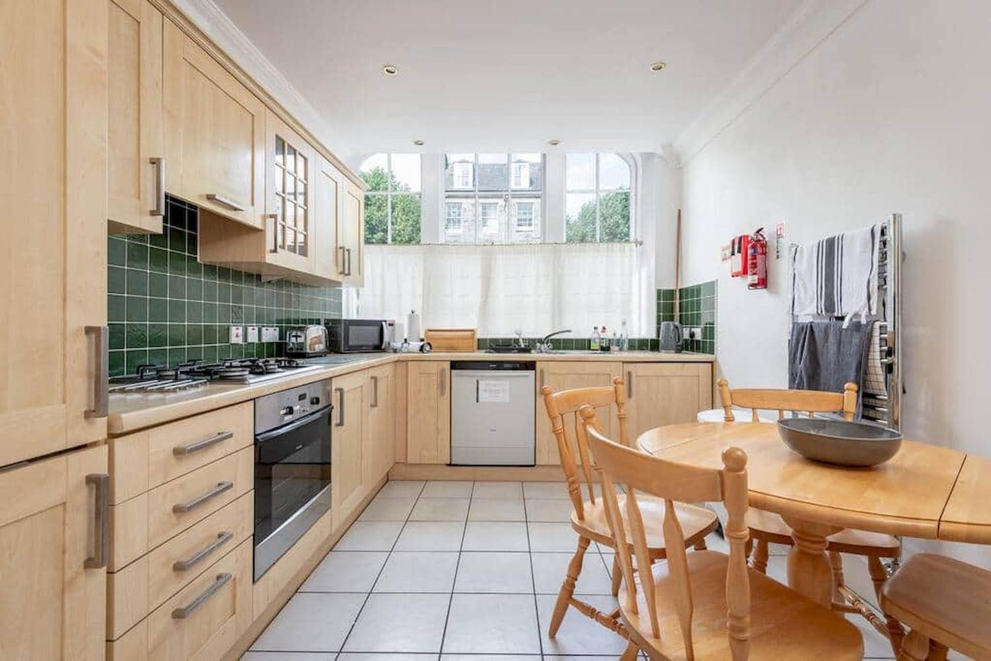 Southgait Hall - No 2 Apartment